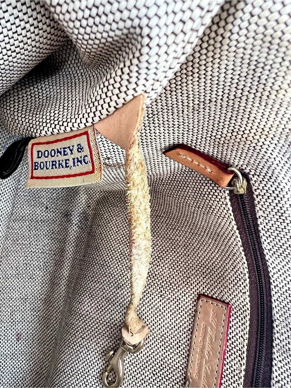 Dooney & Bourke Pebble Grain Hobo Leather Shoulder Bag Brown & Tan